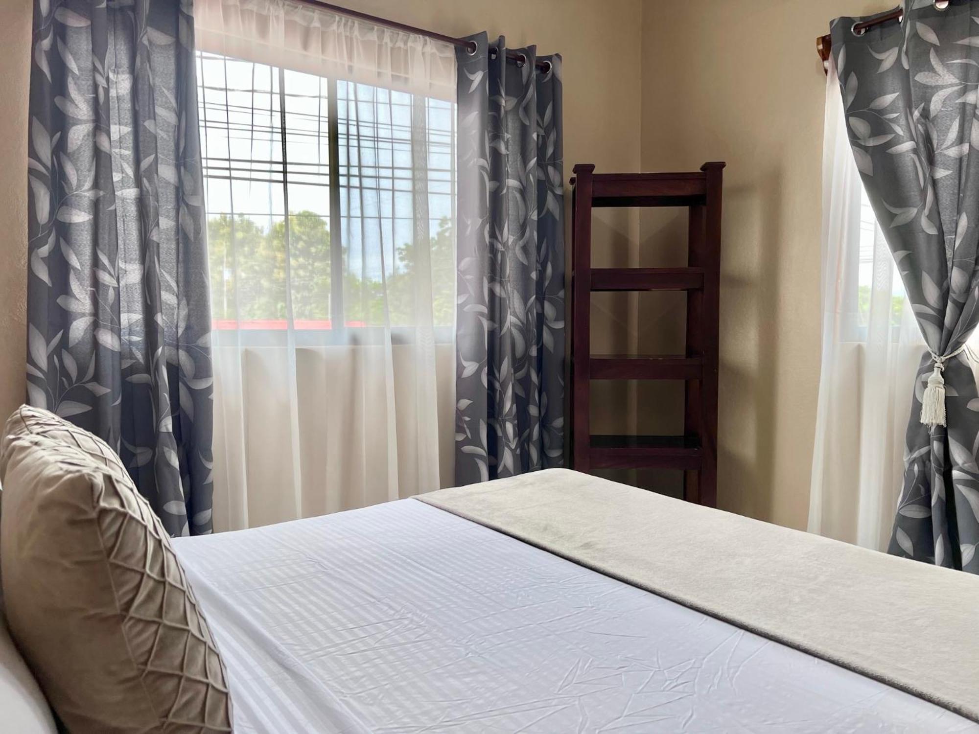 דירות ליברייה Casa Tatich Ac Near Guanacaste Airport מראה חיצוני תמונה